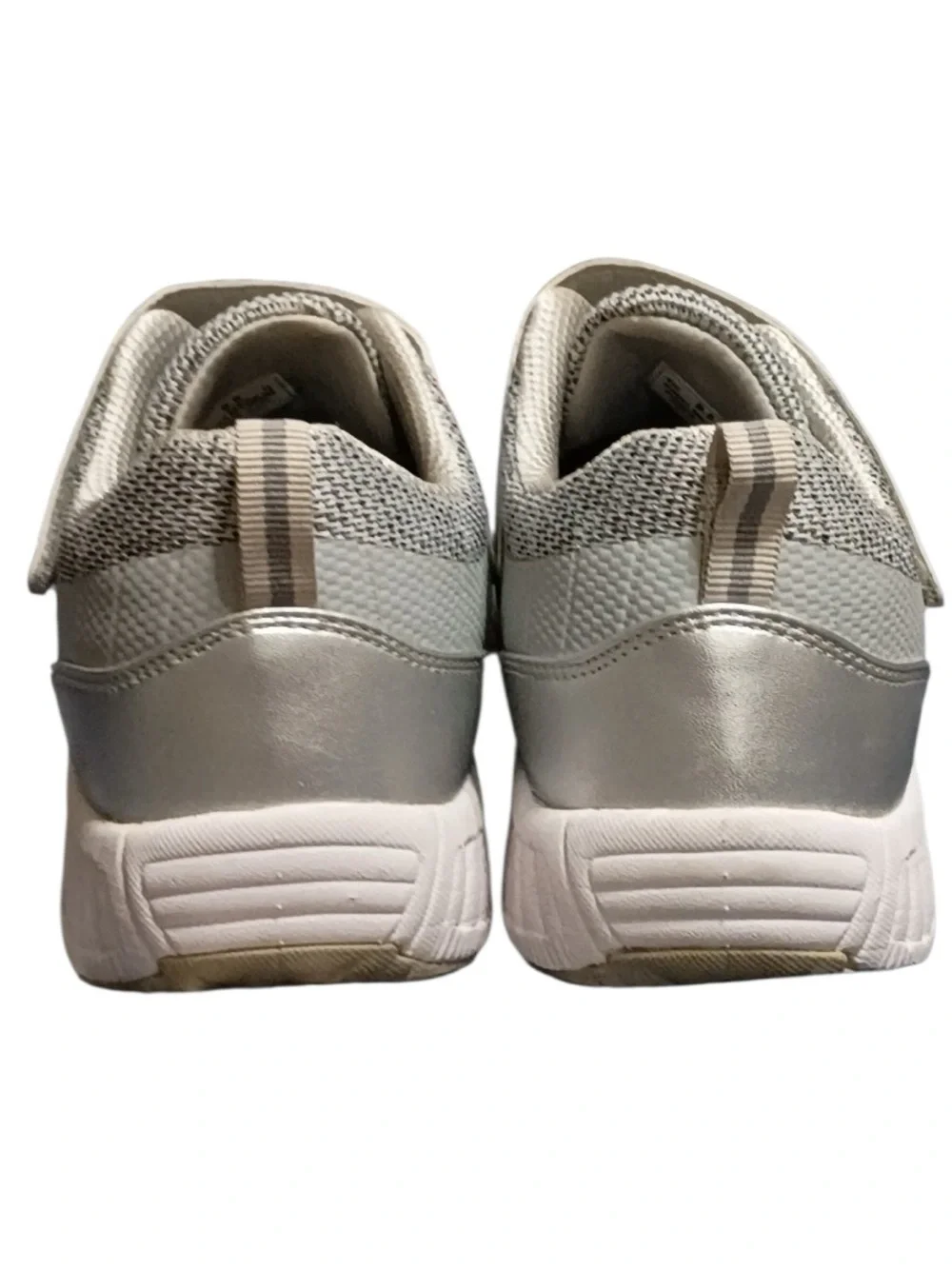 EUC Orthofeet Joelle Women's Orthopedic Silver Sneakers Sz 9.5B